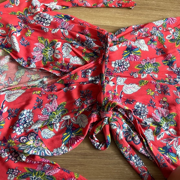 Floral Romper Size Small - Picture 2 of 6